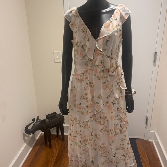 Collette's Closet | BRAND NEW Rachel Roy Flowy Floral Gown - Picture 8 of 8